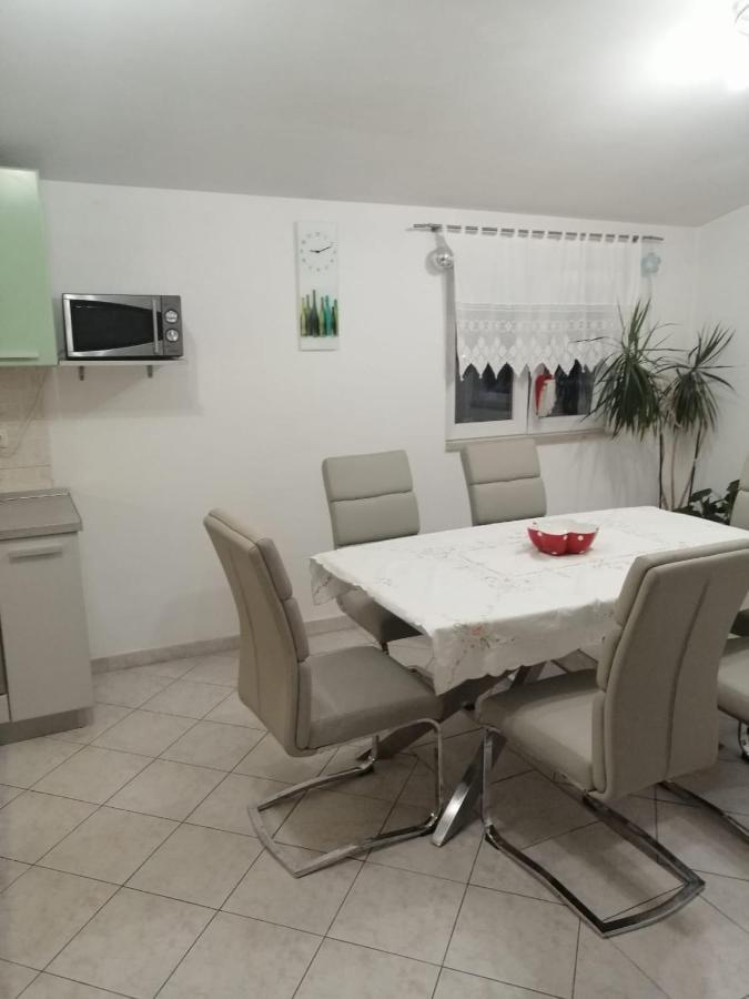 Apartments With A Parking Space Bibinje, Zadar - 15178 المظهر الخارجي الصورة